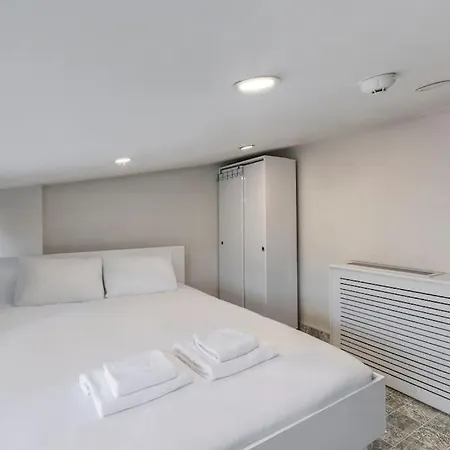 Cozy & Comfy Studio At Beyoglu - 16